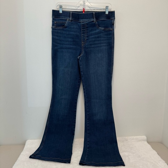 Spanx Flare Jeans Midnight Shade size L - Picture 2 of 13